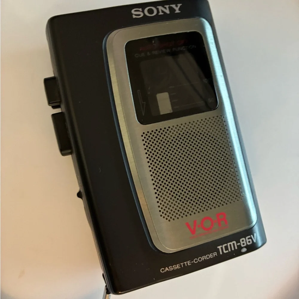 Vintage Sony Handheld Cassette Clear Voice Recorder Player Dictation VOR tested